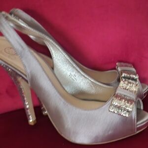 Disney Cinderella womens pumps